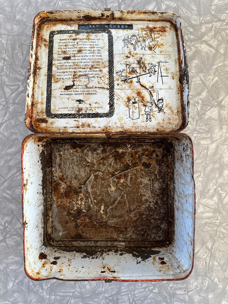Very rustic Superman 1978 metal lunchbox